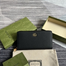 Gucci Wallets